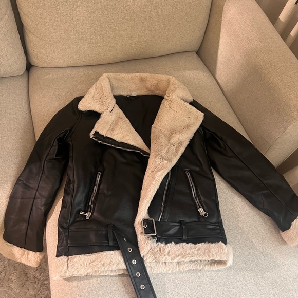 ✨ H&M Biker Jacket – Size XS (Runs Big) - Picture 3 of 5